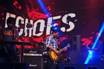 14876355044_b3bb43883e